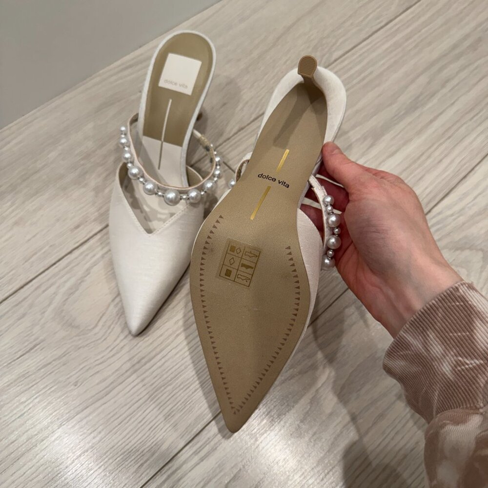 Dolce Vita Kanika Pump in Vanilla Pearls - Picture 8 of 12